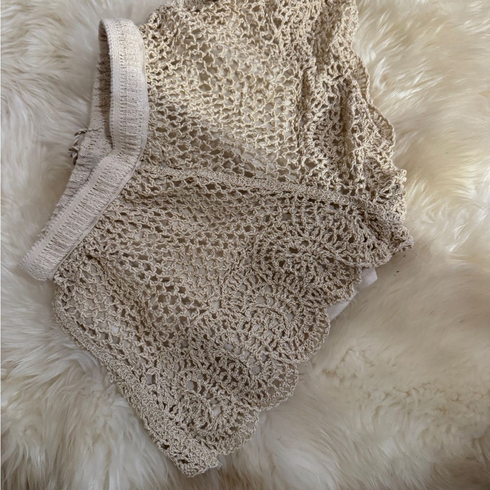 Elegant Crochet Lace Women’s Shorts